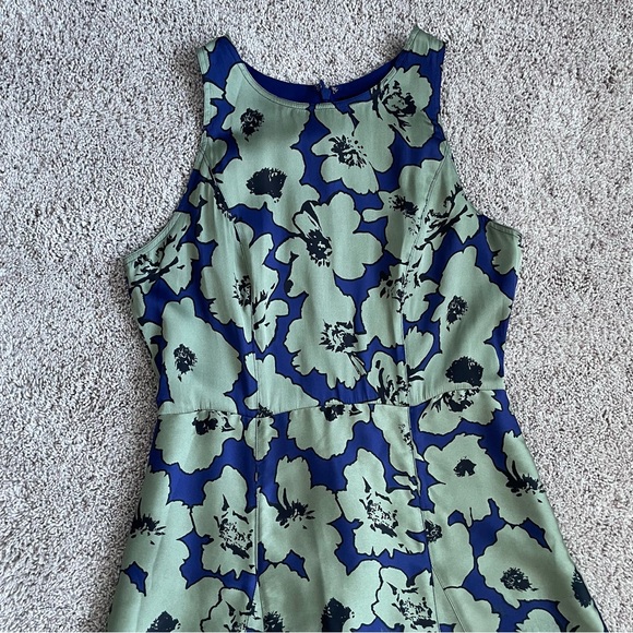Banana Republic Fit&Flare Satin Maxi Floral Dress Size 4 Blue Green - Picture 4 of 16